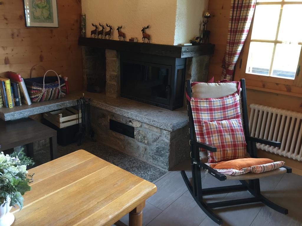 Chalet Charming Grächen Стая снимка